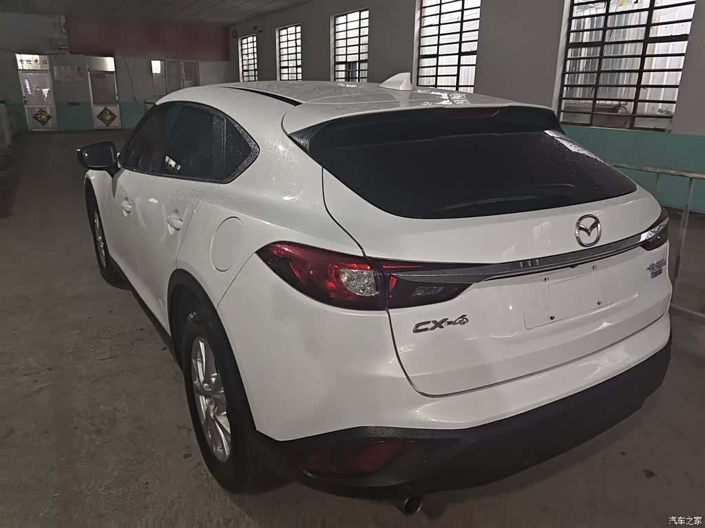 Mazda CX-4, 2018 все фото