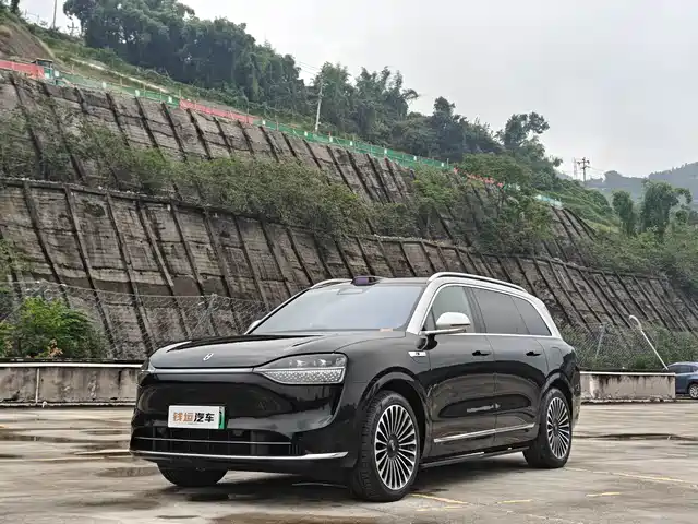 AITO M9 2025 — купить из Китая под заказ