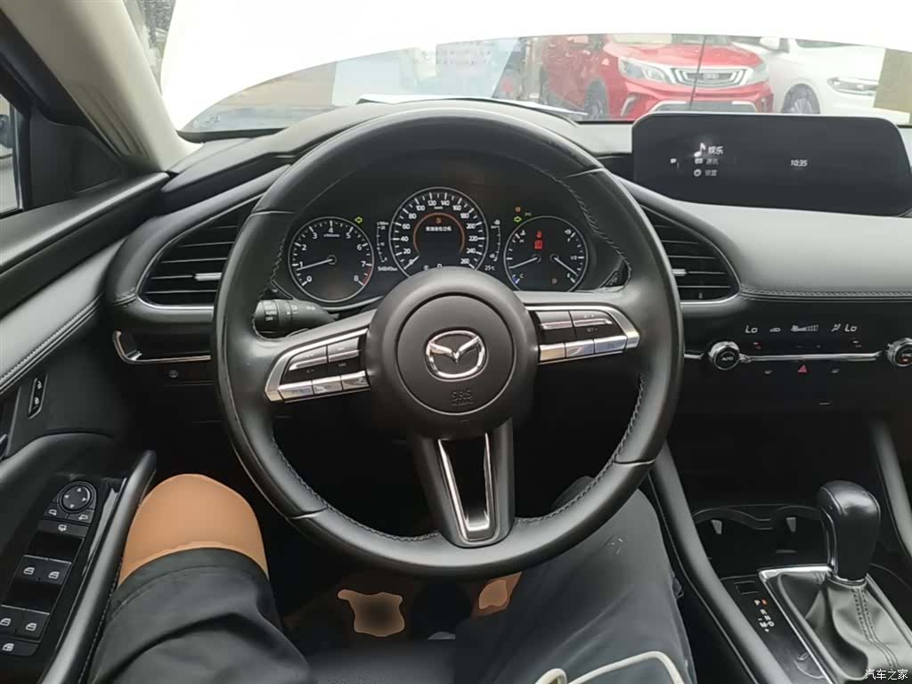 Mazda Mazda3, 2021 11