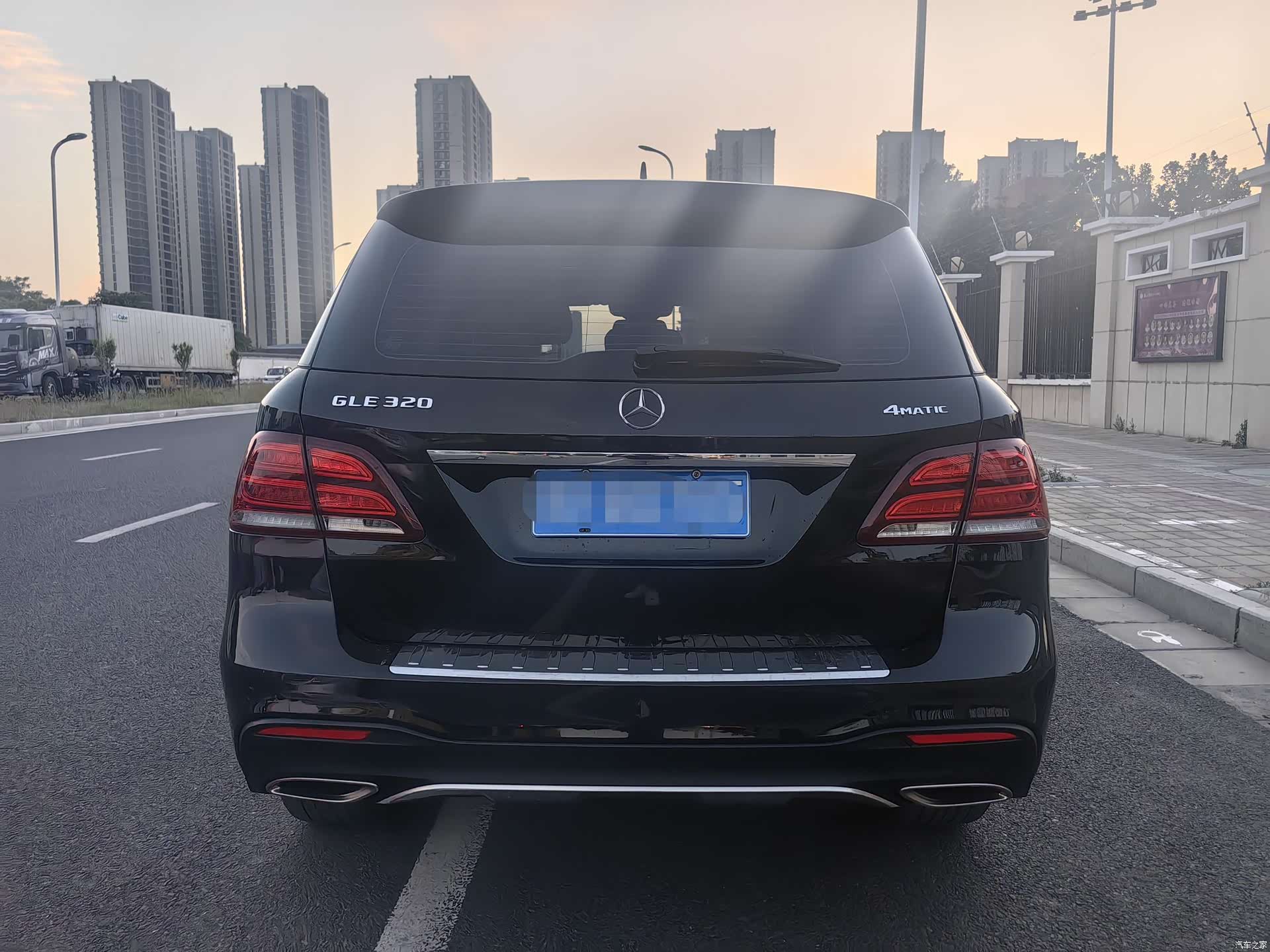 Mercedes-Benz GLE, 2018 4