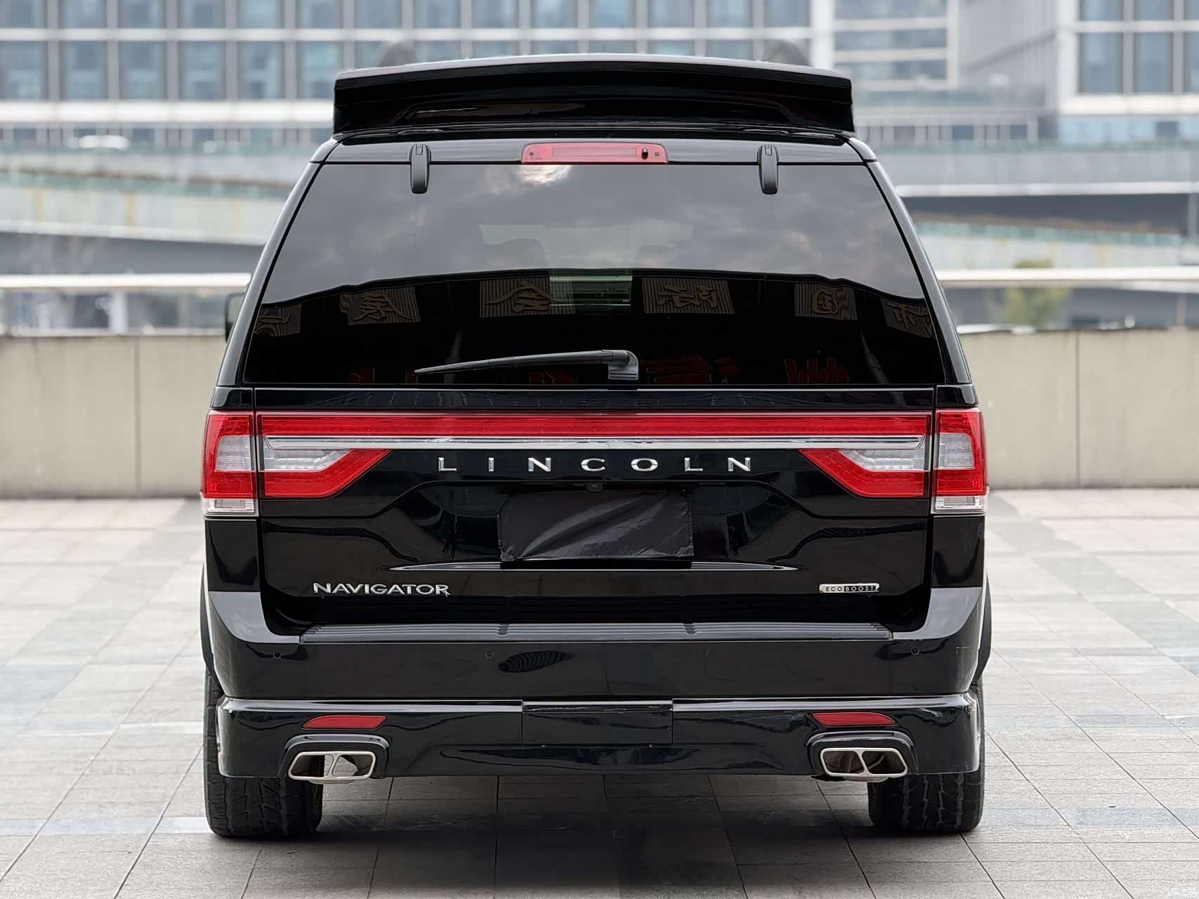 Lincoln Navigator, 2017 13