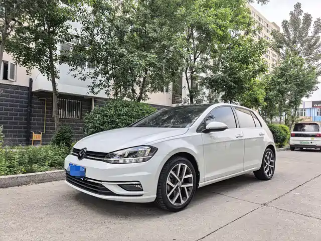 Volkswagen Golf 2020 — купить из Китая под заказ