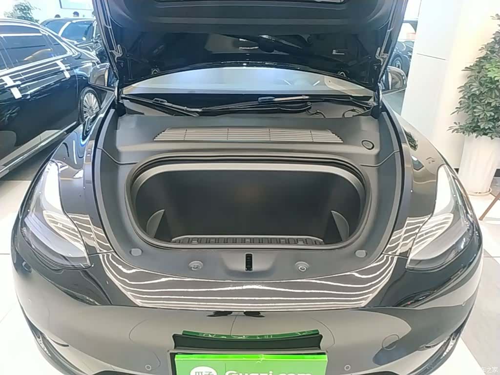 Tesla Model Y, 2023 20