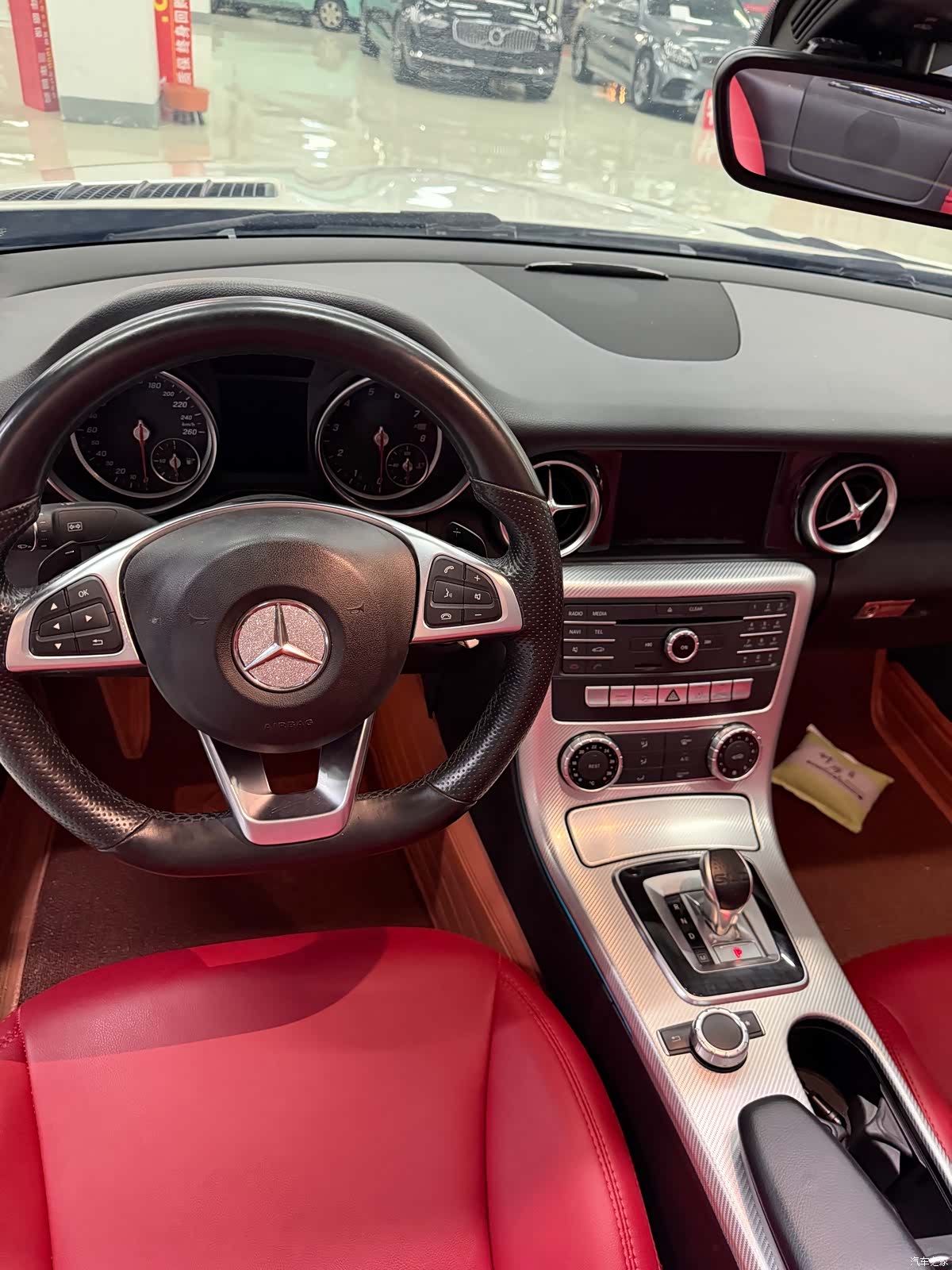 Mercedes-Benz SLC, 2019 6