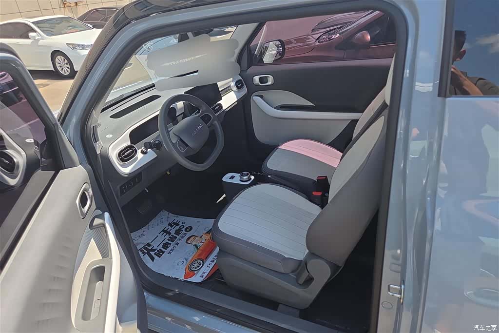 Geely Panda, 2025 11