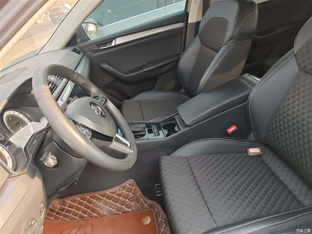 Skoda Superb, 2018 15