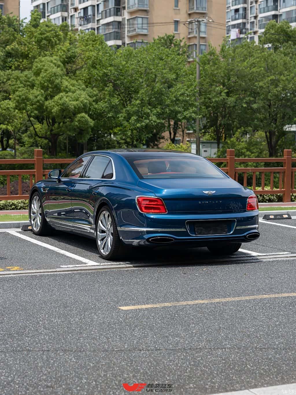 Bentley Flying Spur, 2020 6