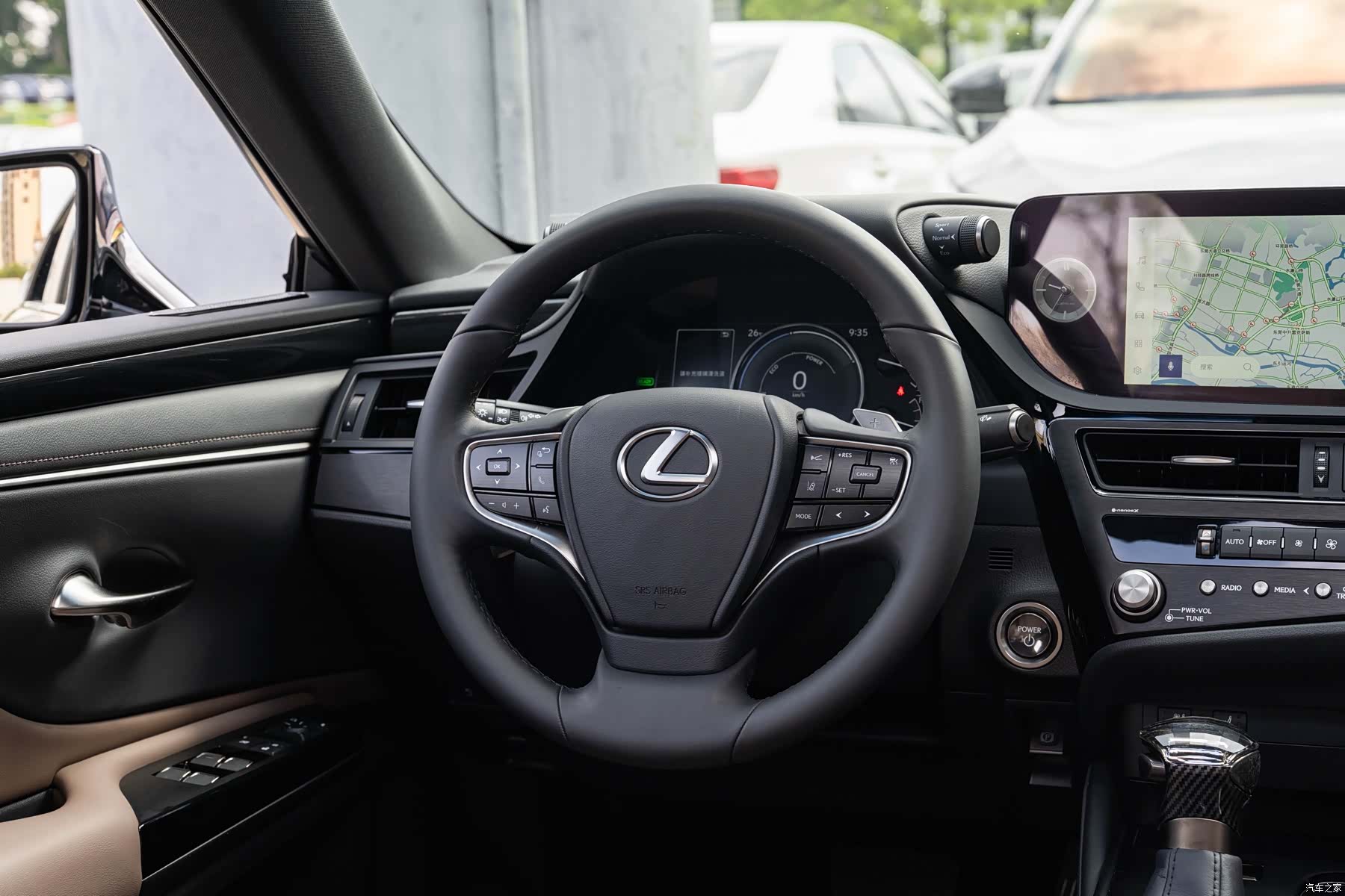 Lexus ES, 2023 13
