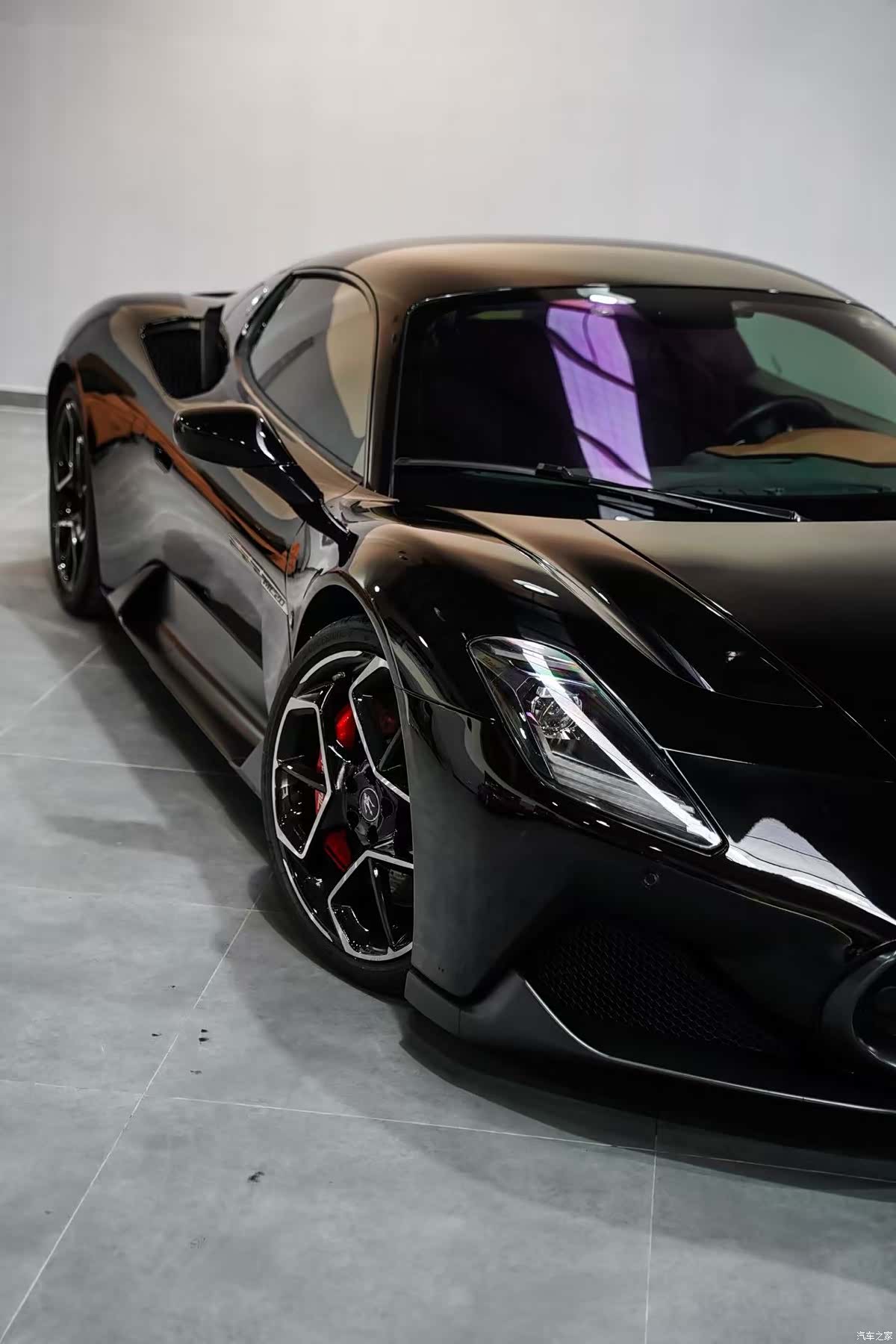 Maserati MC20, 2023 7