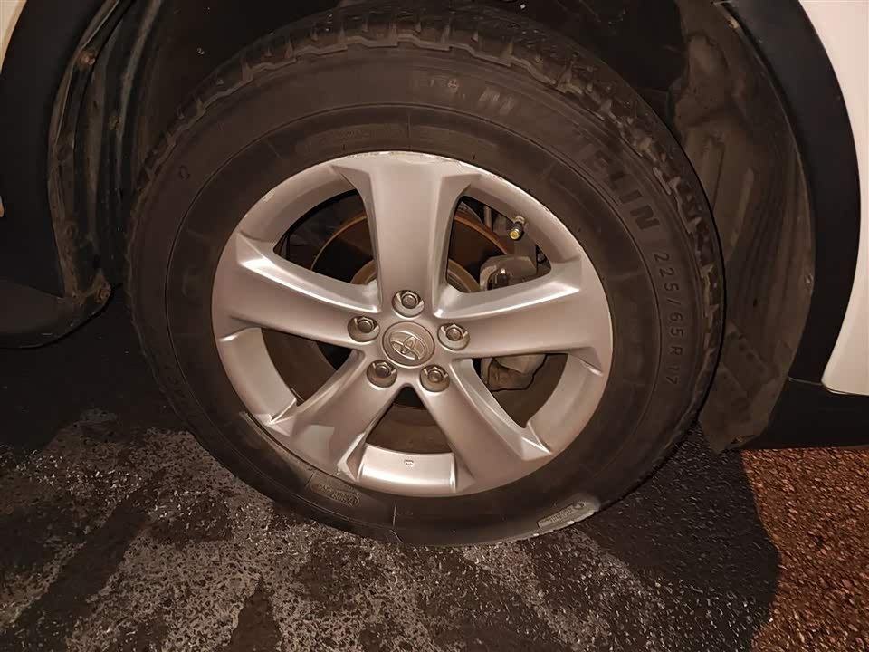 Toyota RAV4 Rongfang