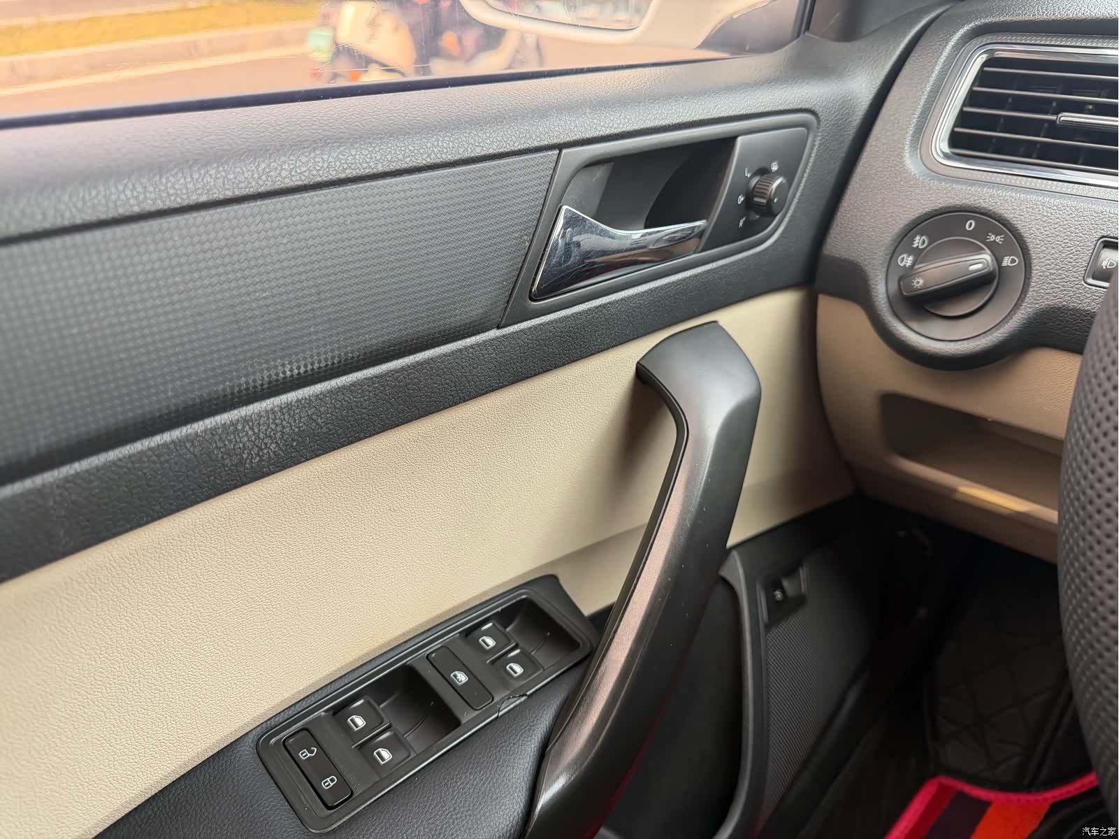 Skoda Rapid, 2013 26