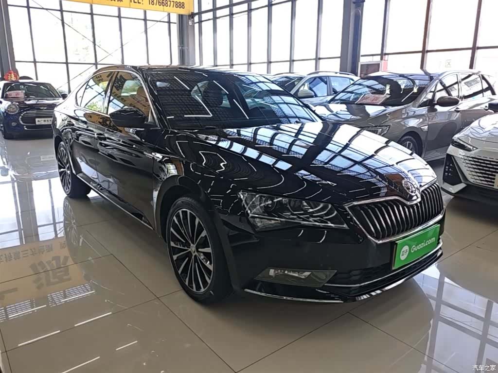 Skoda Superb, 2019 4