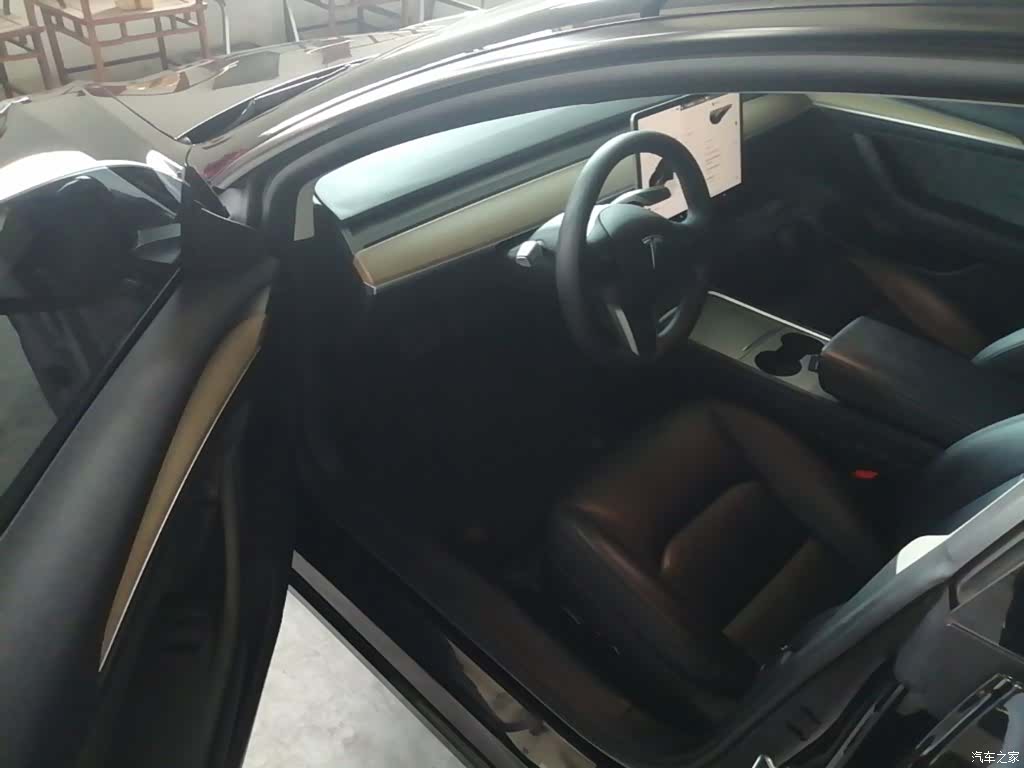 Tesla Model 3, 2023 16