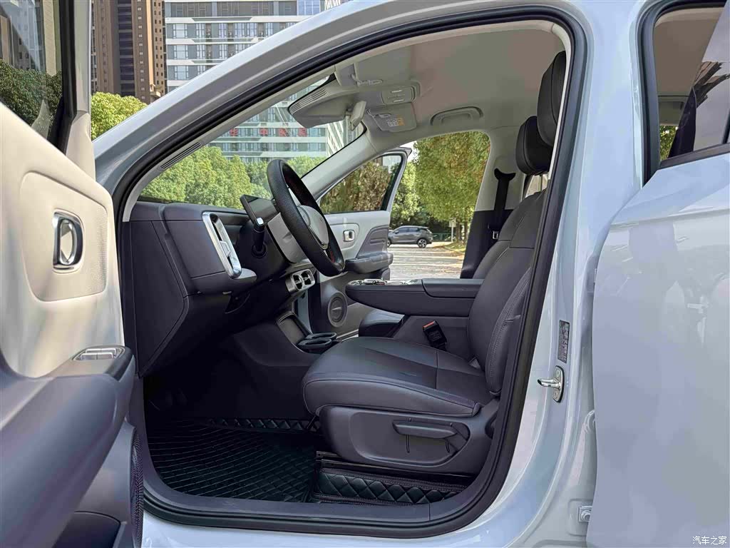 Leapmotor B10, 2025 15