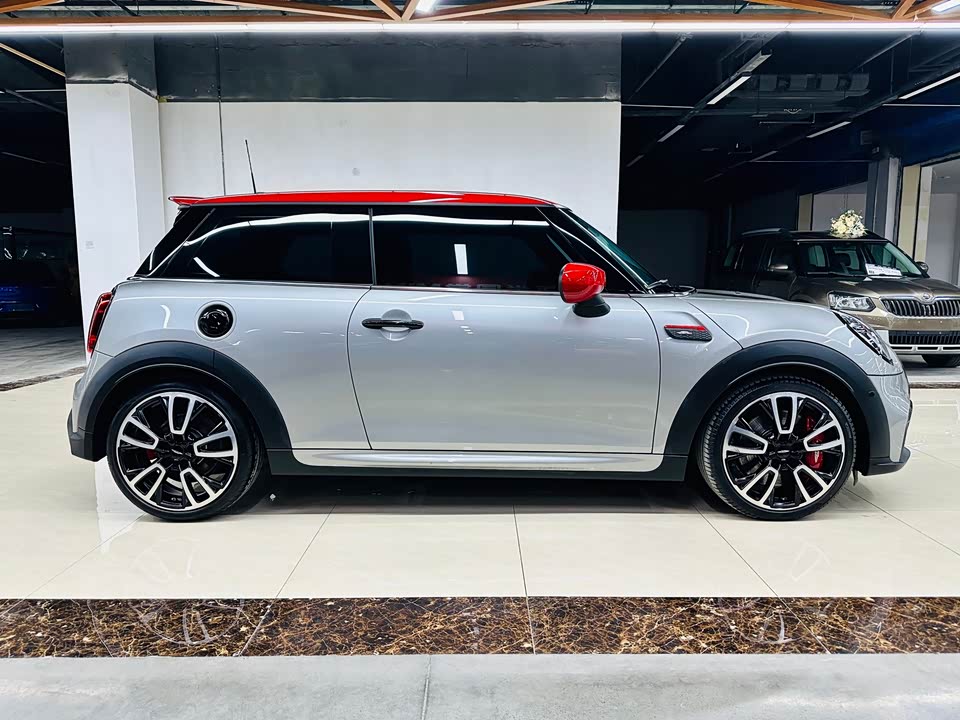 MINI JCW