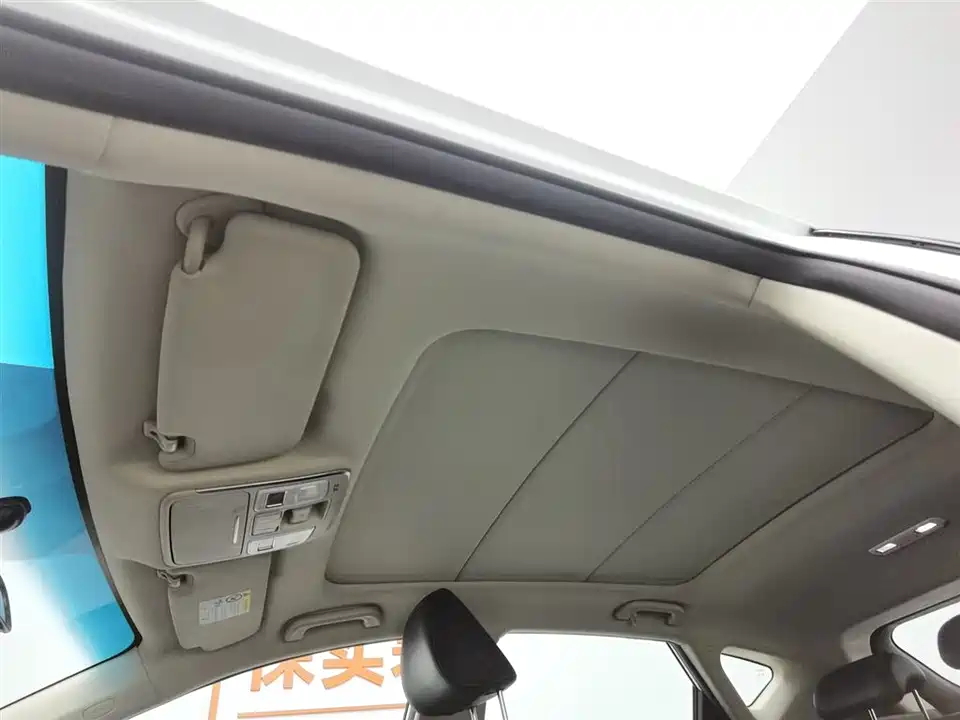 Geely Emgrand GS