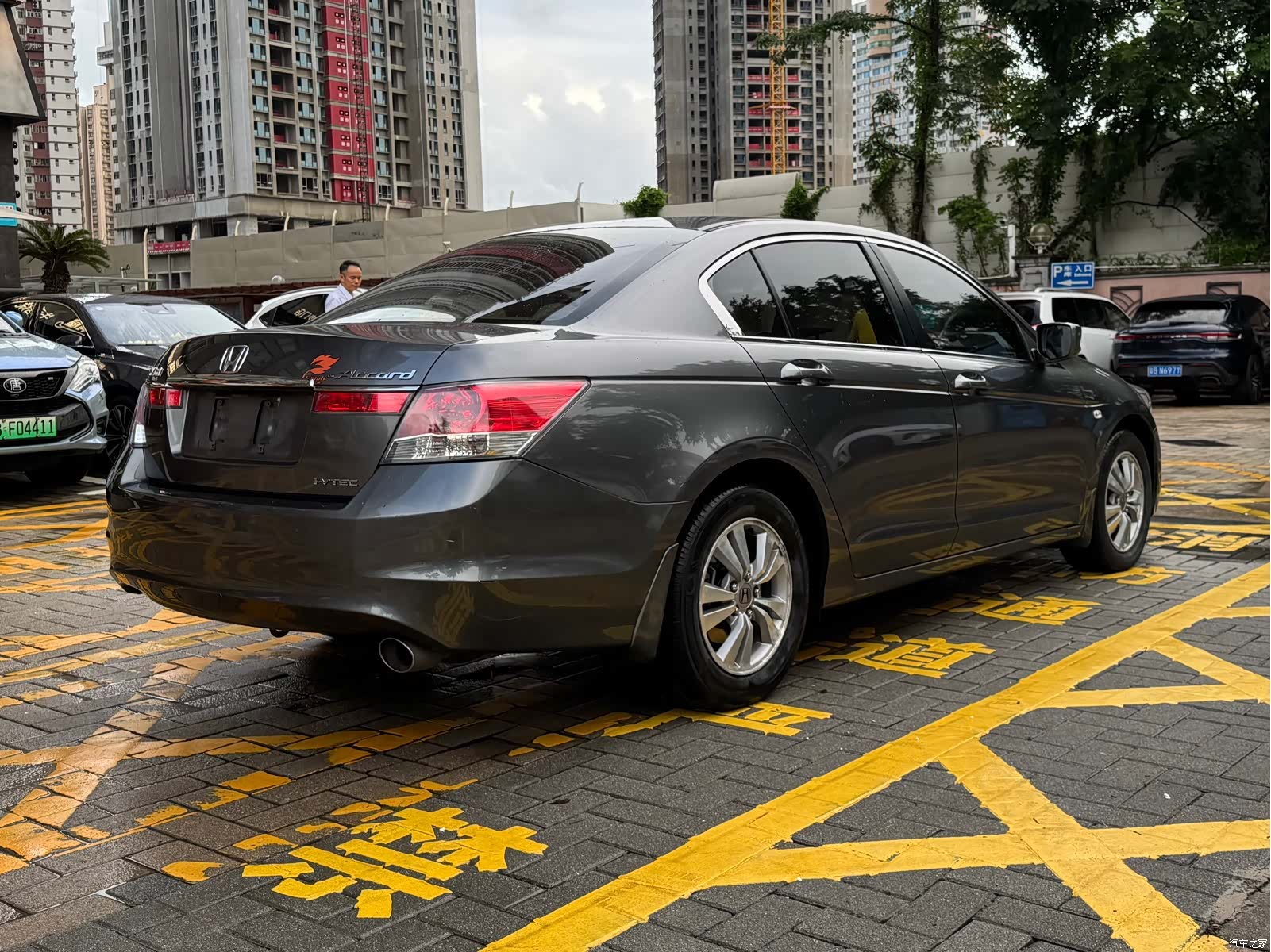 Honda Accord, 2008 9