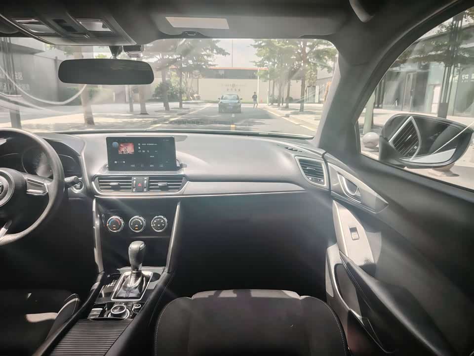 Mazda CX-4