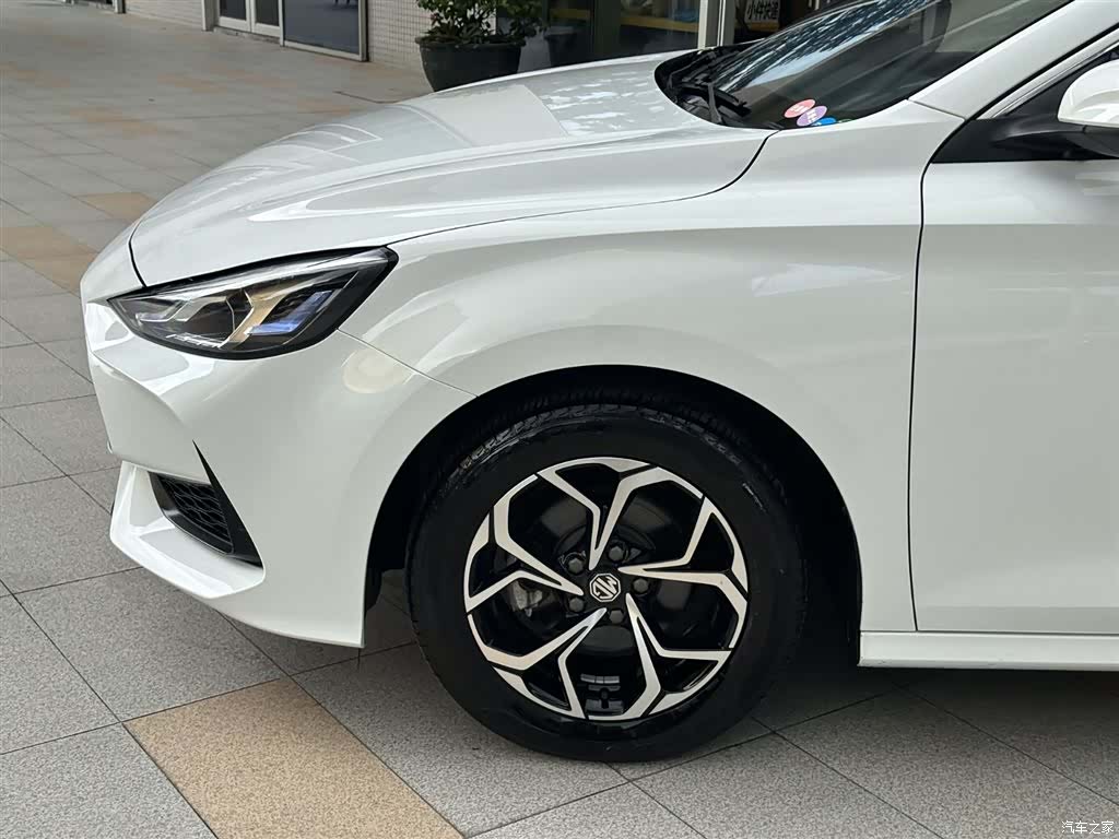 MG MG5, 2021 все фото