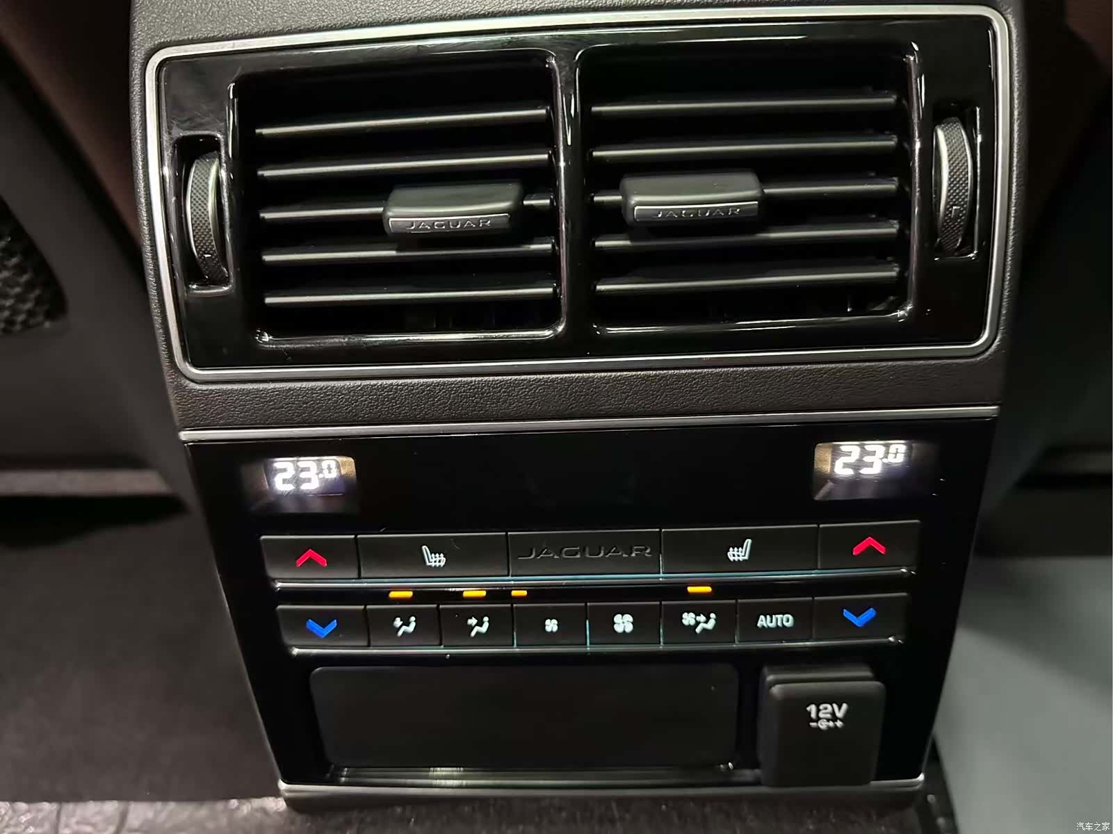 Land Rover XFL, 2017 12