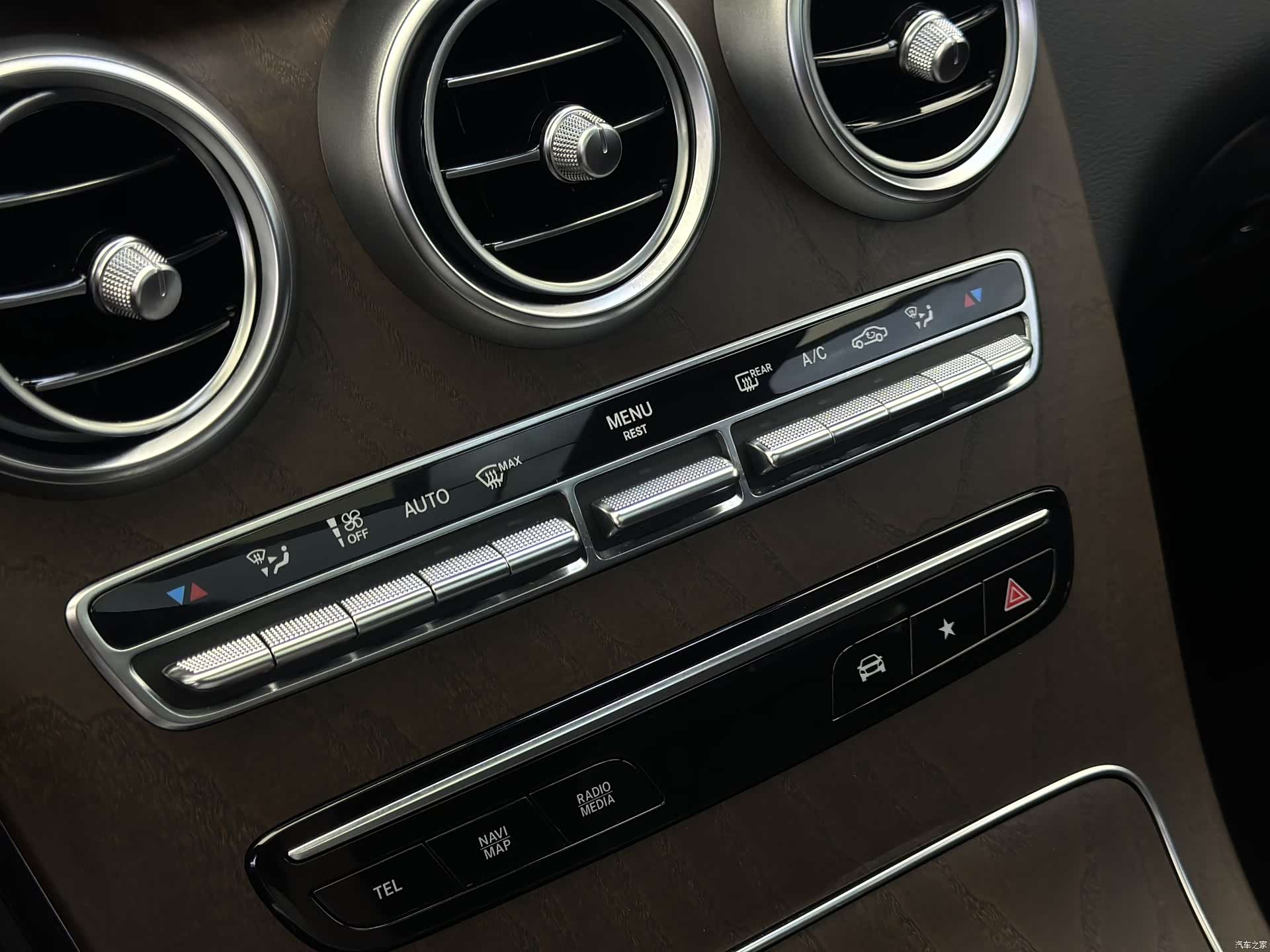 Mercedes-Benz GLC, 2023 11