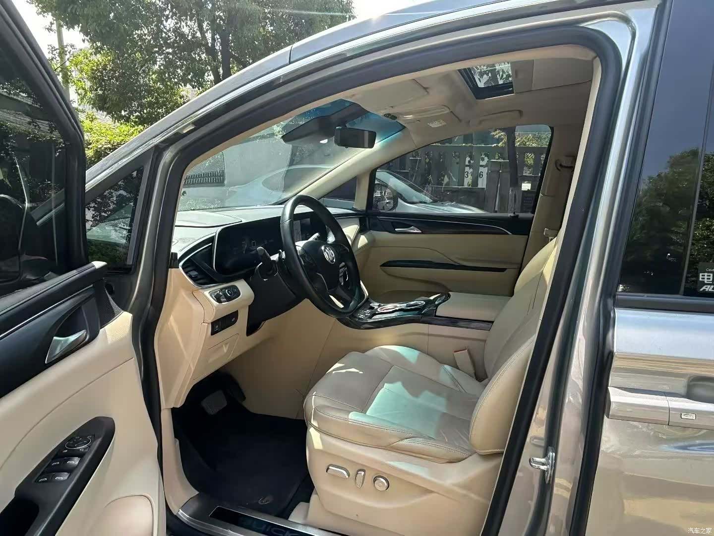 Buick GL8, 2023 все фото