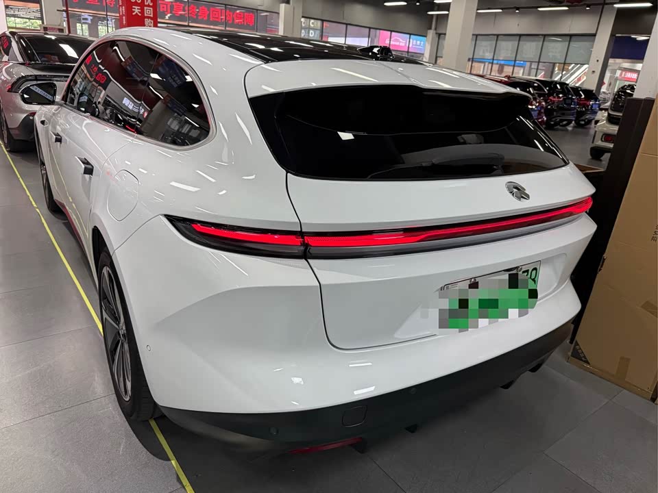 NIO ET5T
