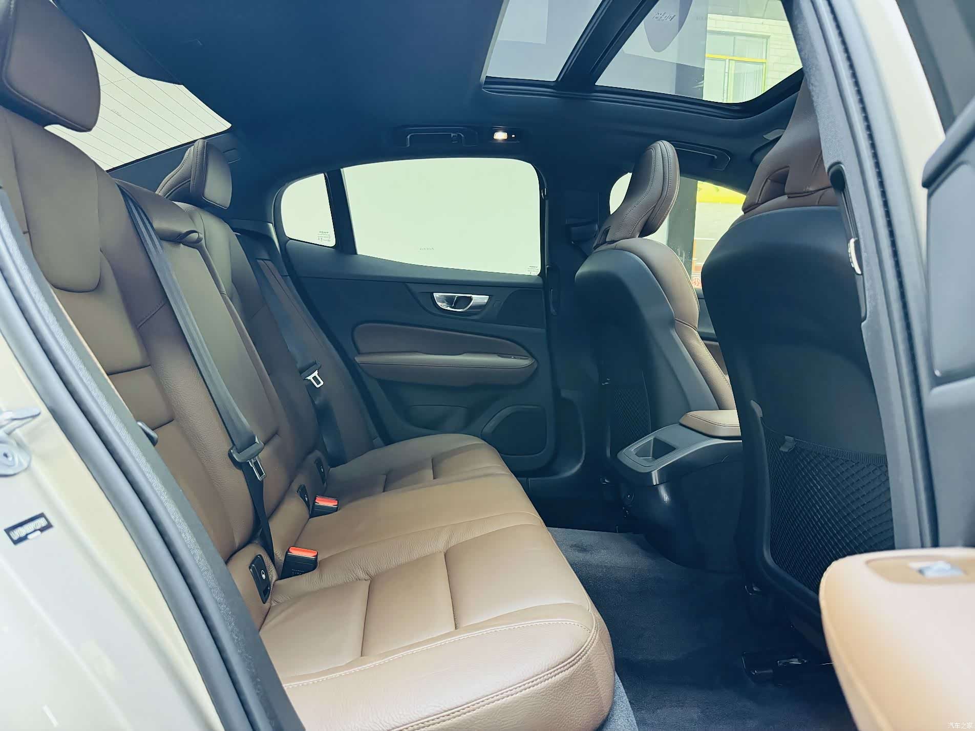 Volvo S60, 2023 14