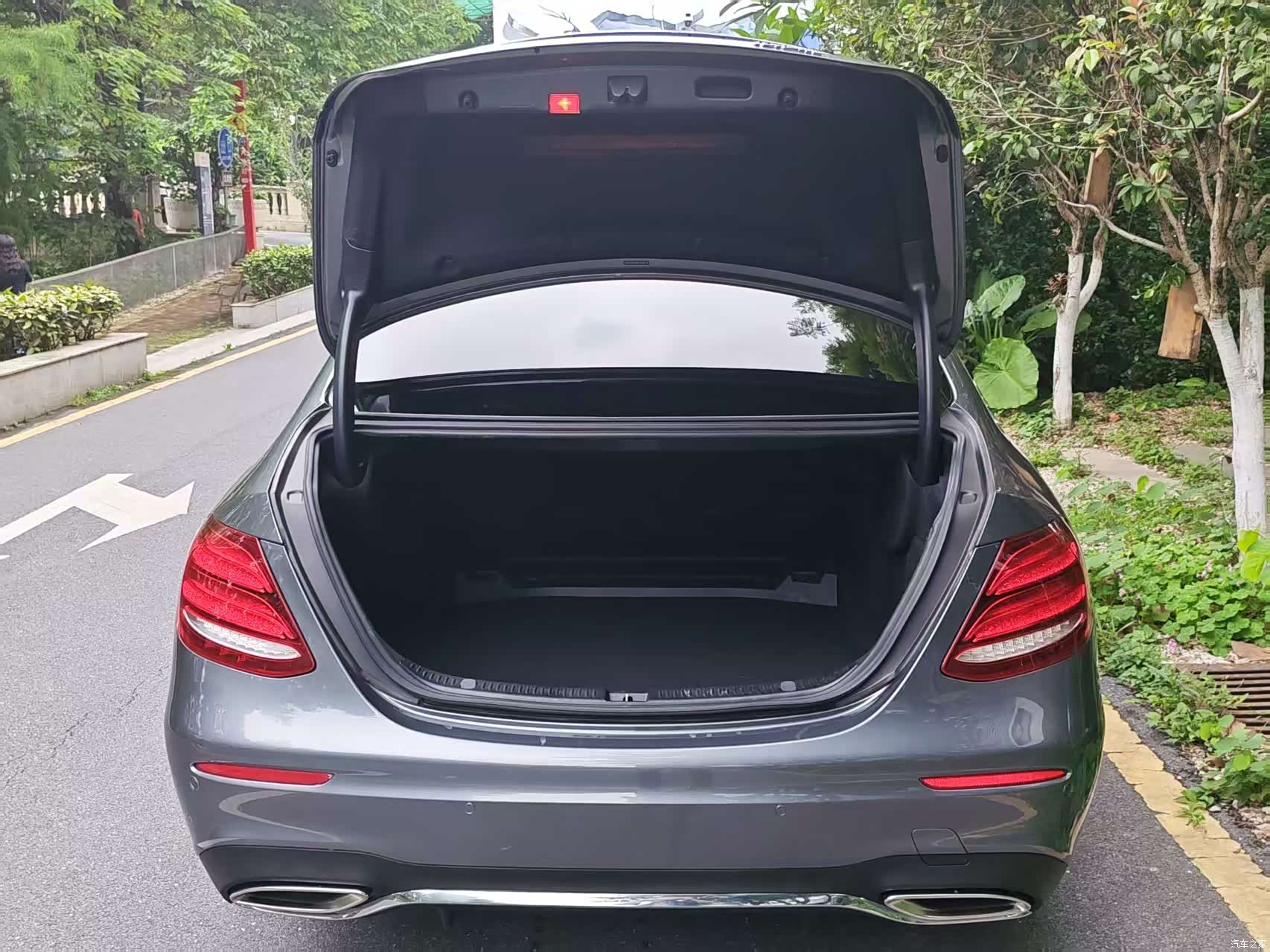 Mercedes-Benz E-Class, 2019 8