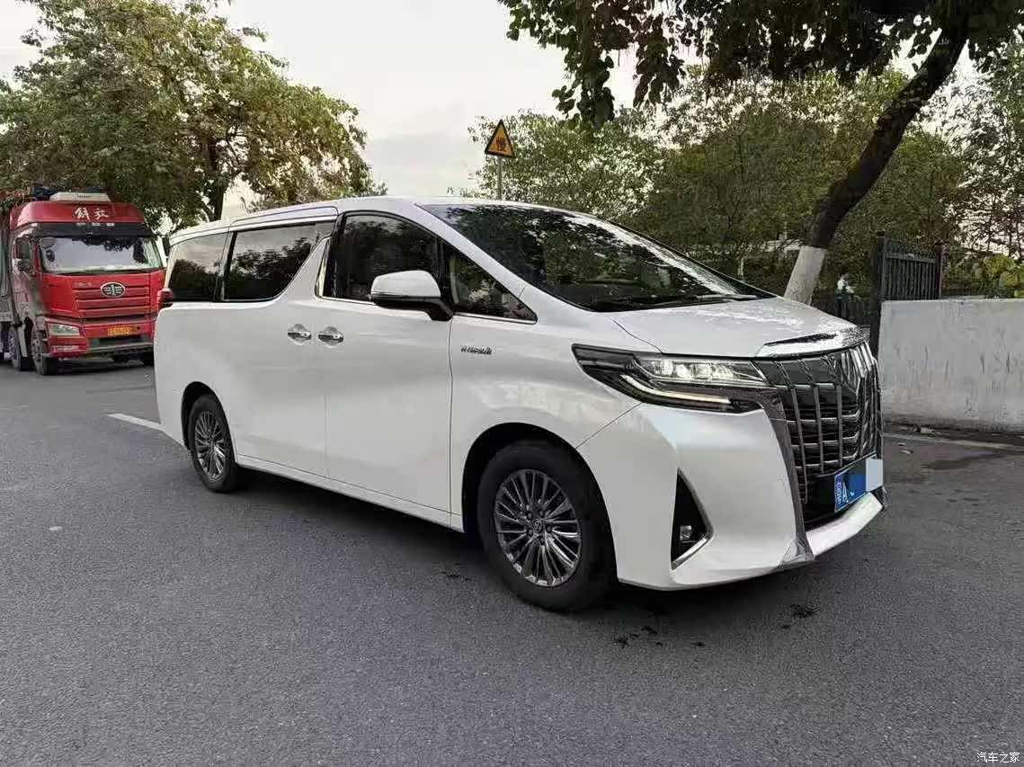 Toyota Alphard, 2019 2