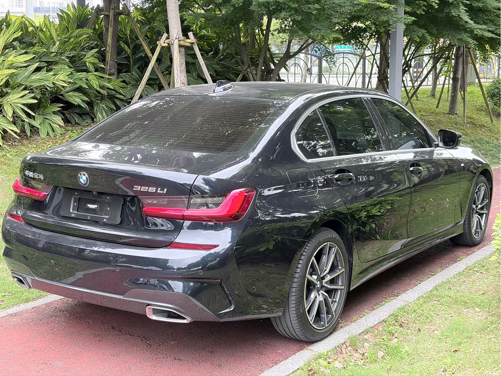 BMW 3 Series, 2022 все фото