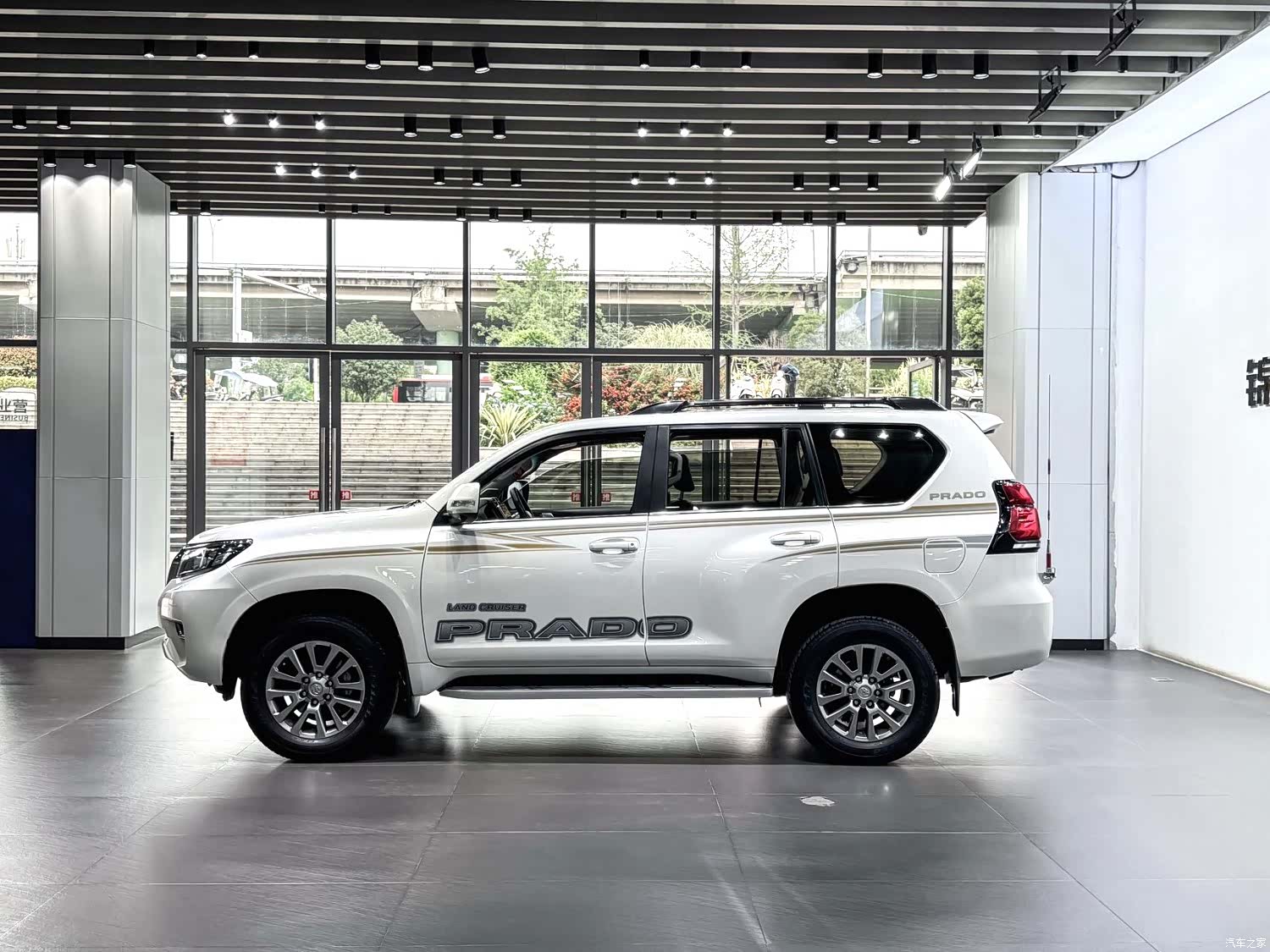 Toyota Prado, 2018 11