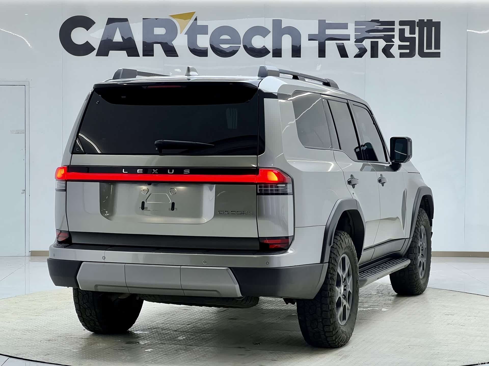 Lexus GX, 2025 28