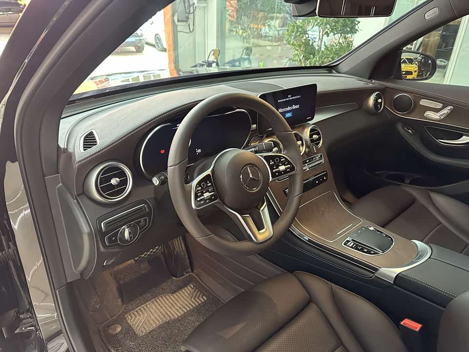 Mercedes-Benz GLC Mercedes-Benz GLC