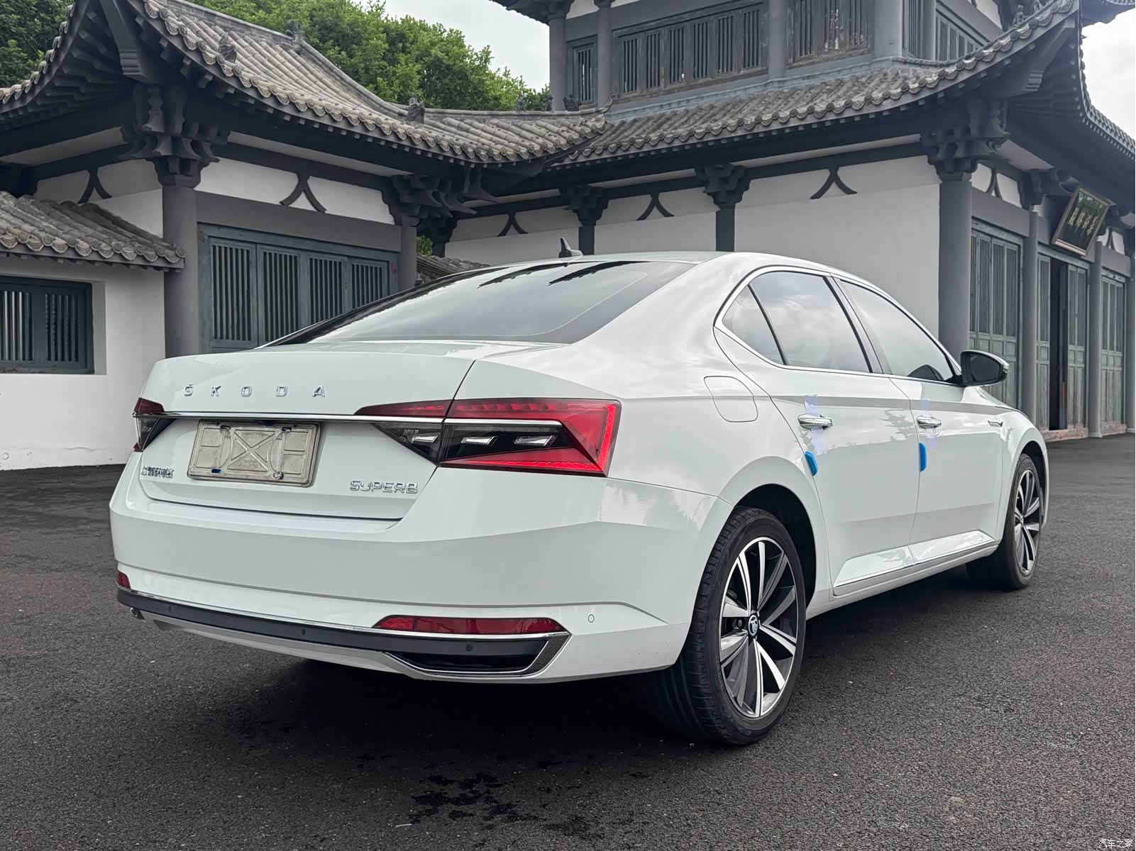 Skoda Superb, 2022 6
