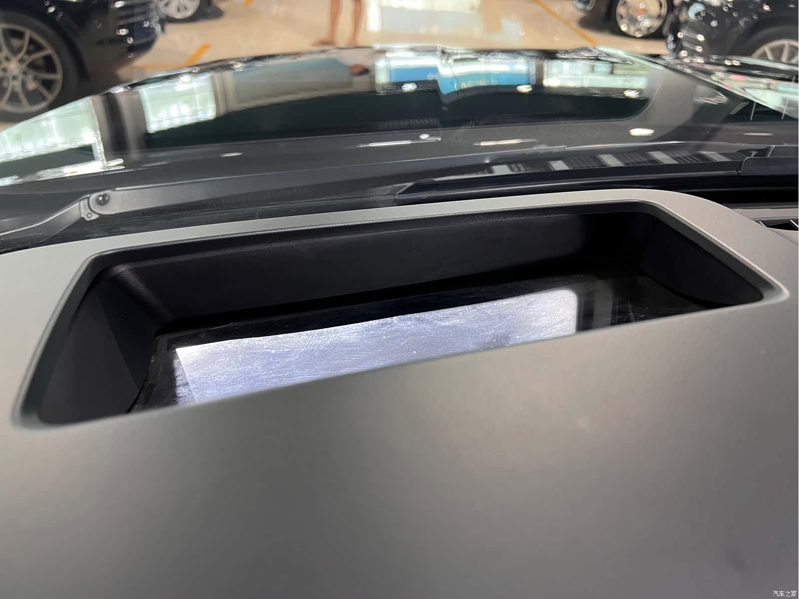 Lincoln Navigator, 2024 10