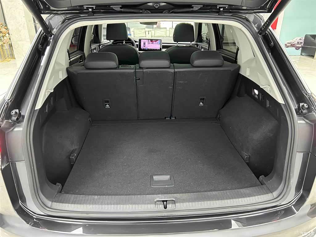 Volkswagen Tayron, 2023 16