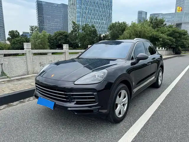 Porsche Cayenne 2018 — купить из Китая под заказ