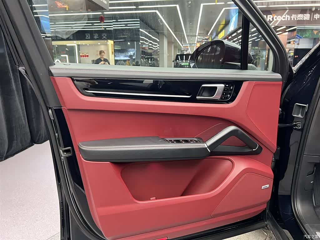 Porsche Cayenne, 2022 14