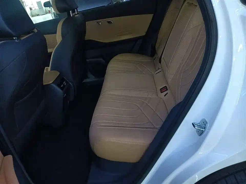 Geely Galaxy Galaxy Starship 7