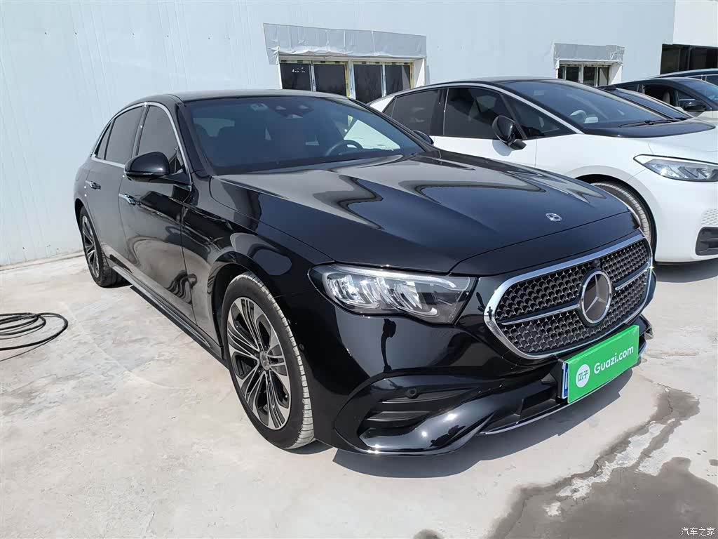 Mercedes-Benz E-Class, 2024 4