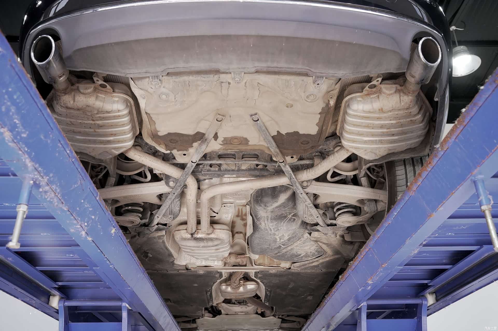 Audi A6L, 2014 25