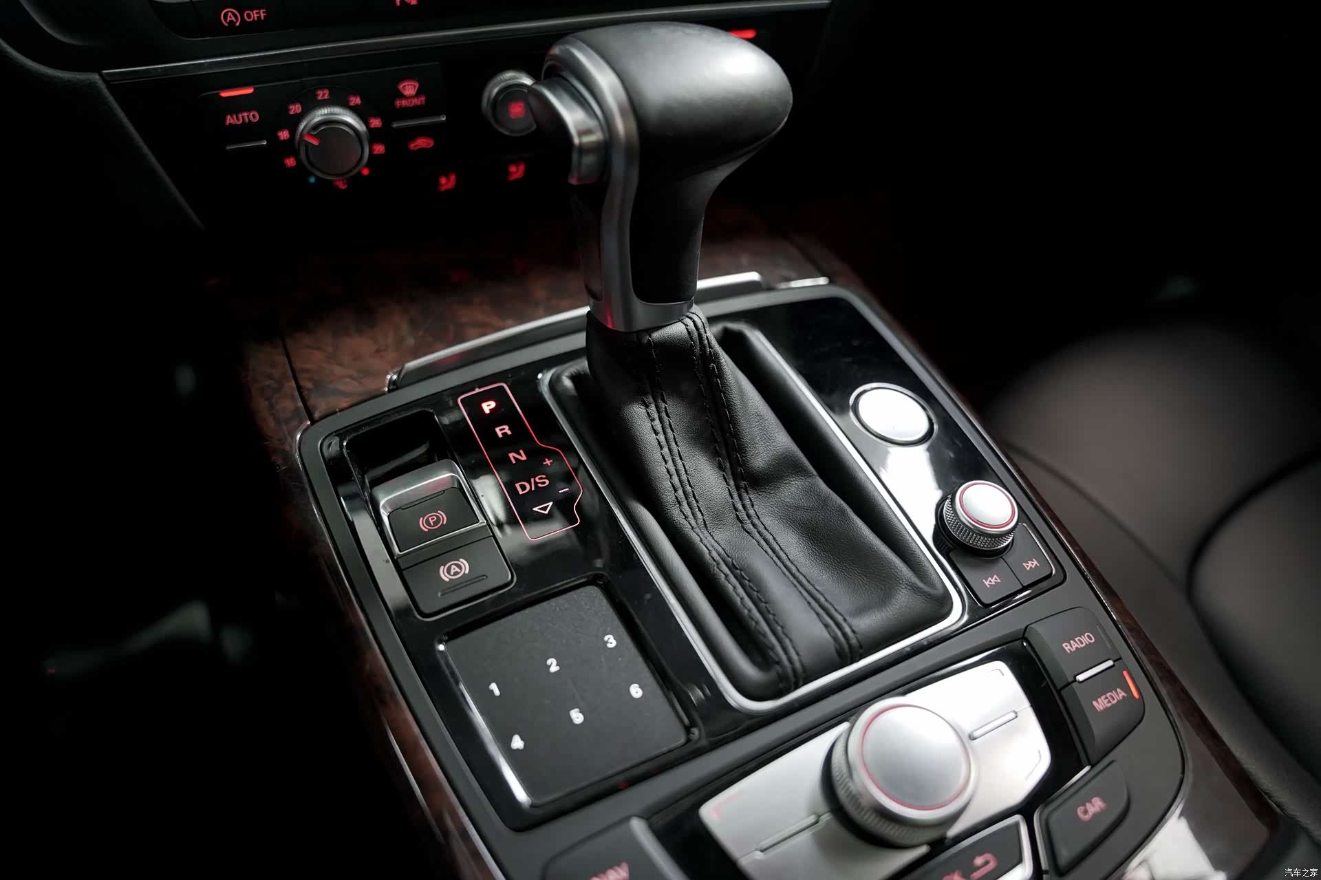 Audi A6L, 2014 9