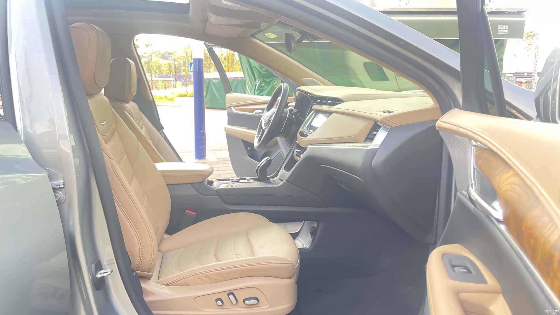 Cadillac XT5, 2025 17