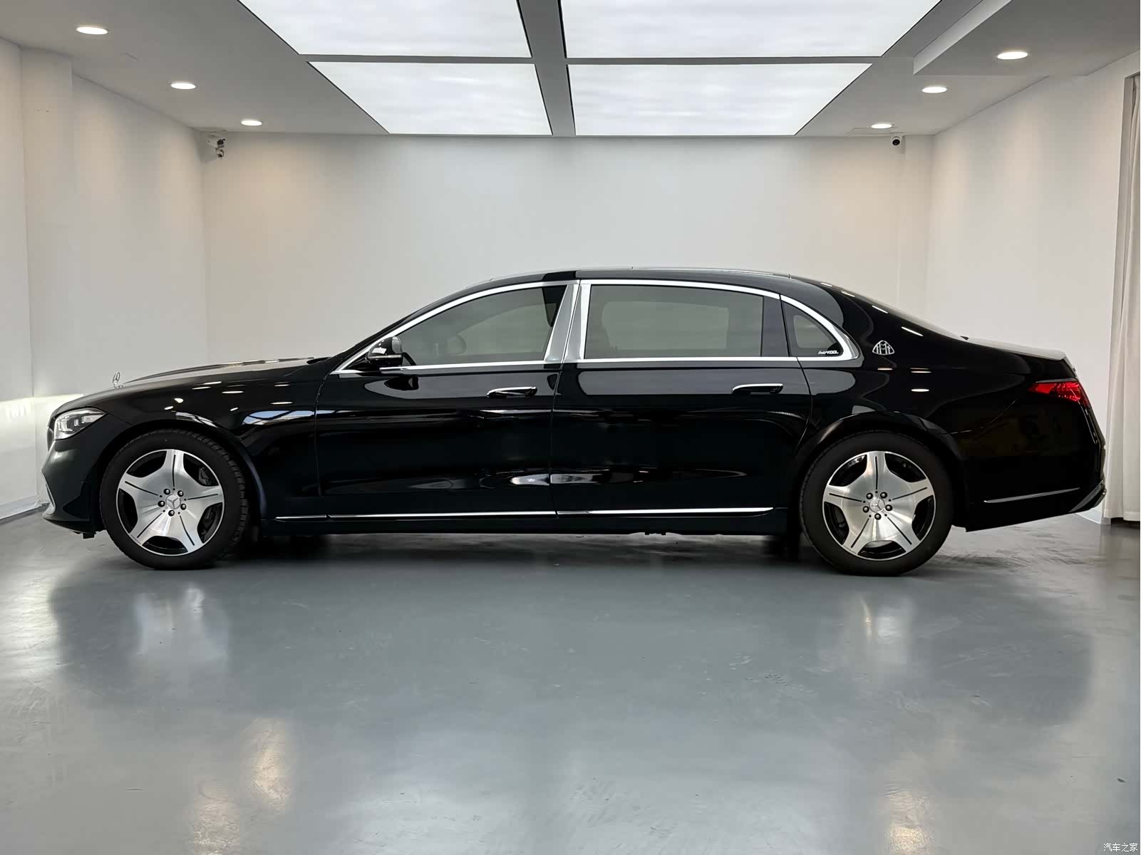 Maybach S-Class, 2023 8