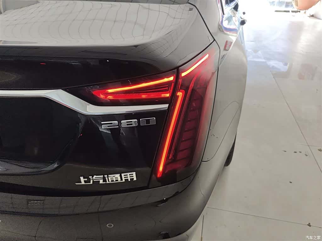 Cadillac CT6, 2021 8