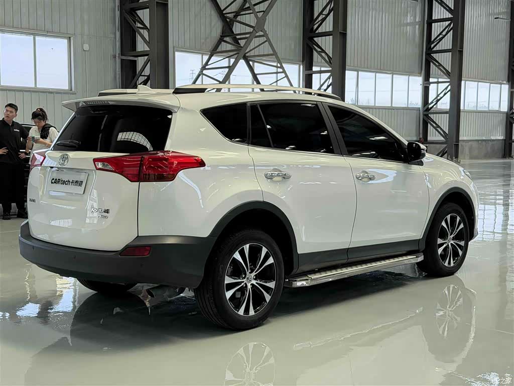 Toyota RAV4, 2016 4