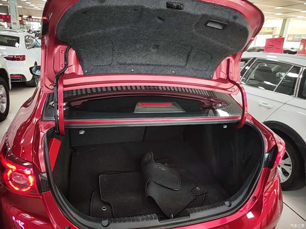 Mazda Mazda3, 2019 19