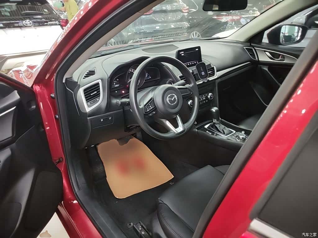 Mazda Mazda3, 2019 10
