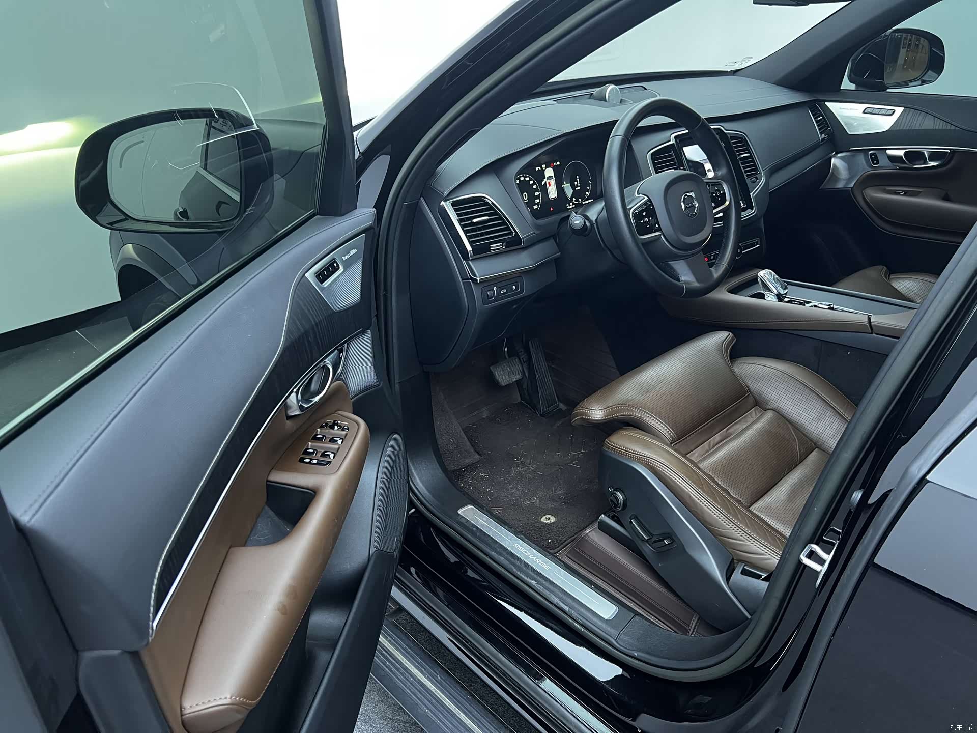 Volvo XC90, 2022 все фото